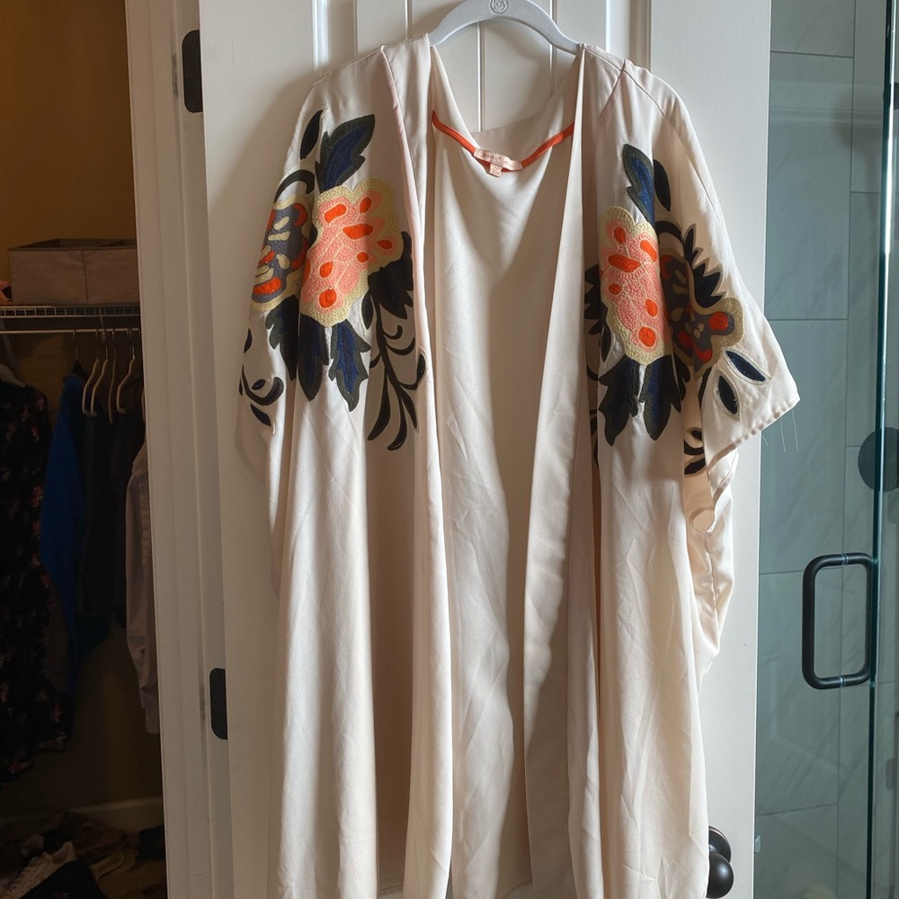 Gibson Latimer Flowy Kimono